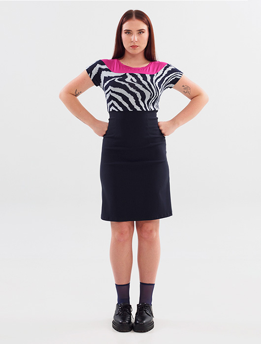 Robe Joan marine et motif zébré