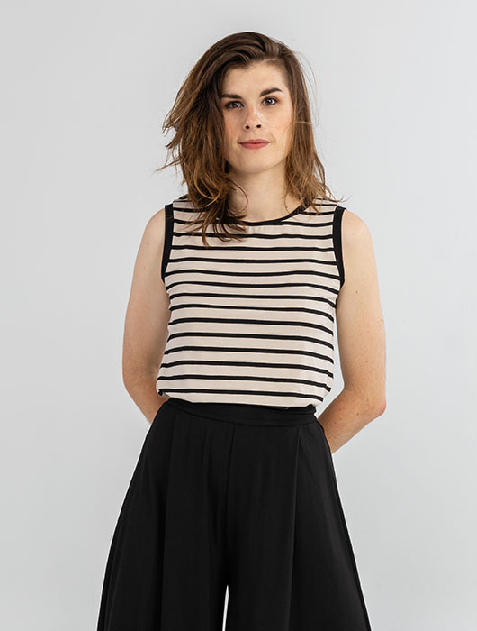 Camisole rayée et gaucho noir
